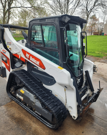 Main image Bobcat T66